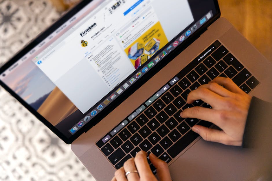 10 Elementi Essenziali per un <strong>Sito Web Aziendale</strong> Efficace