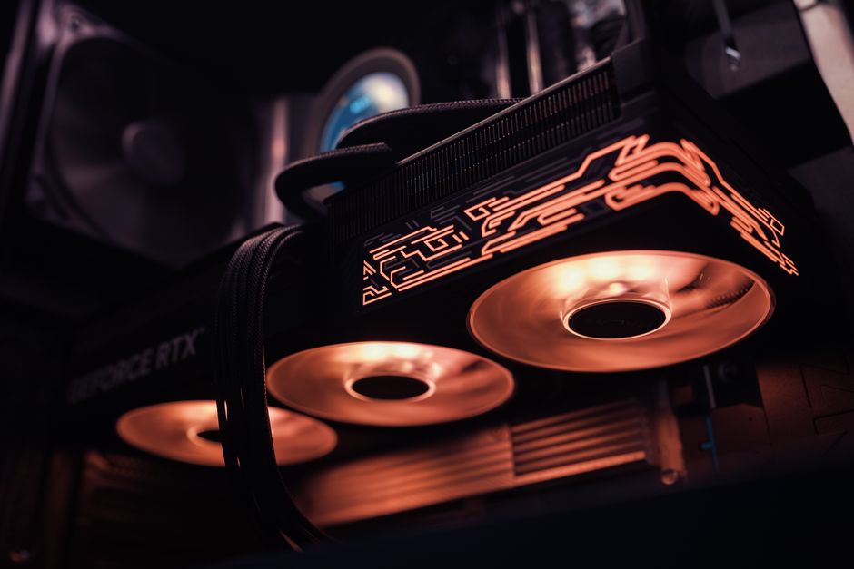 Il costo nascosto dell'intelligenza artificiale: energia, GPU e sostenibilità
